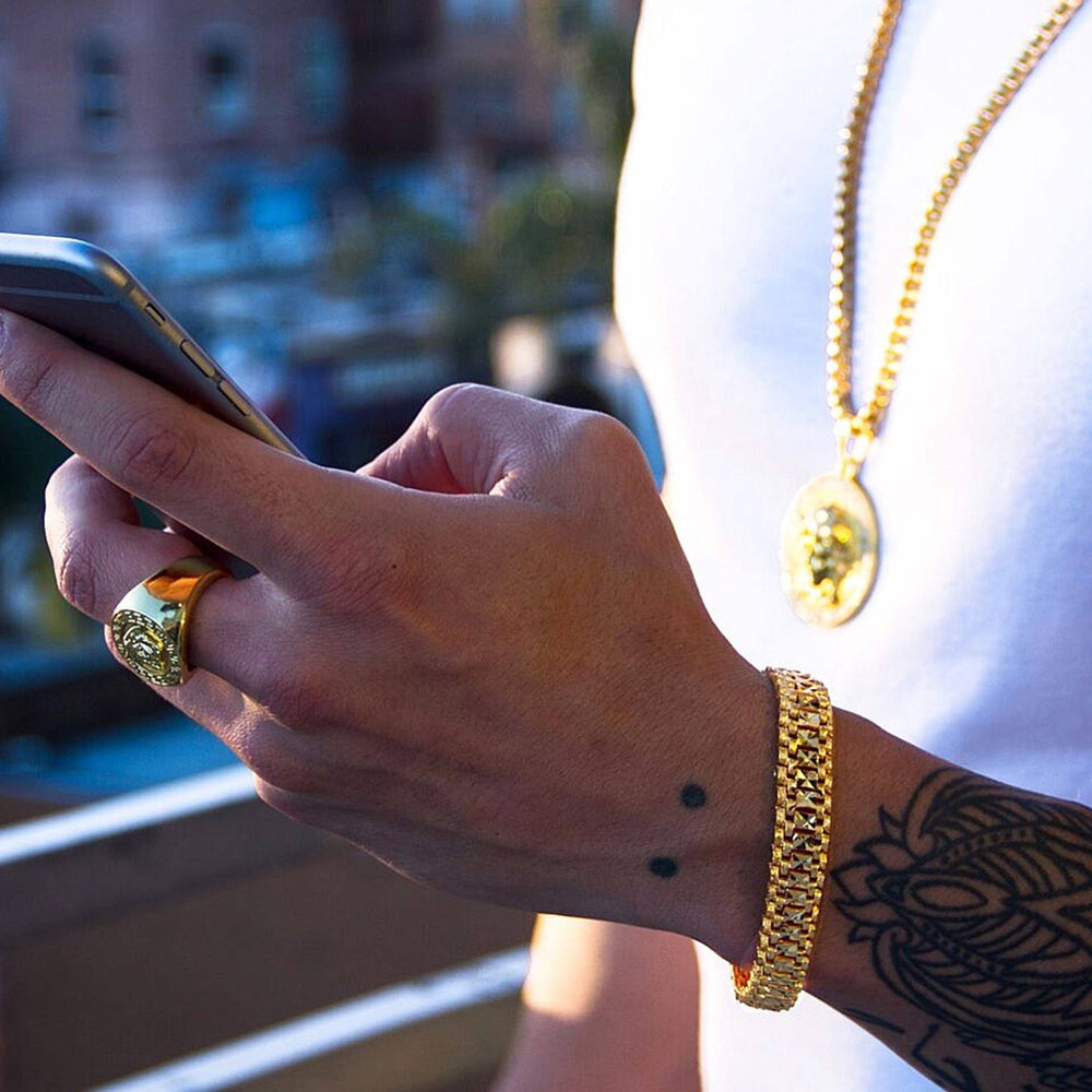 Legends X 18k Gold
